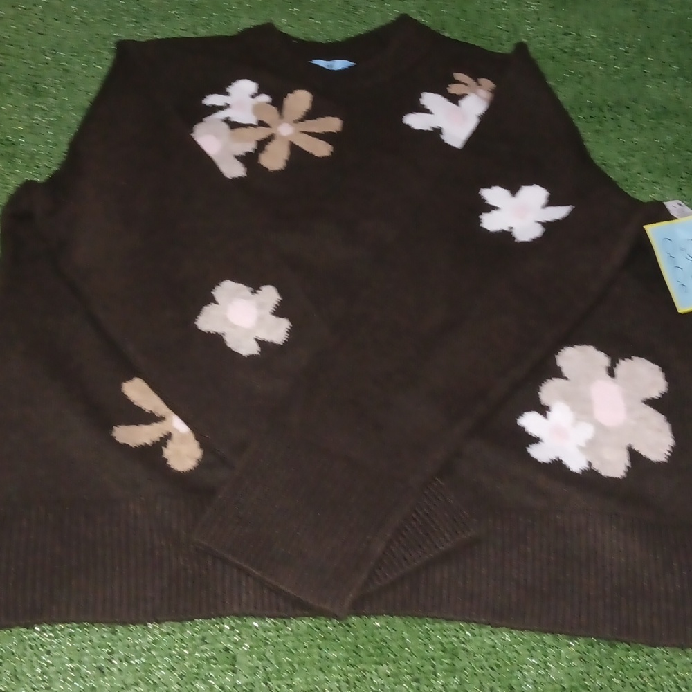 Women's sweater